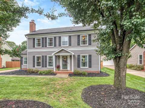 8715 Parkchester Drive, Charlotte, NC 28277
