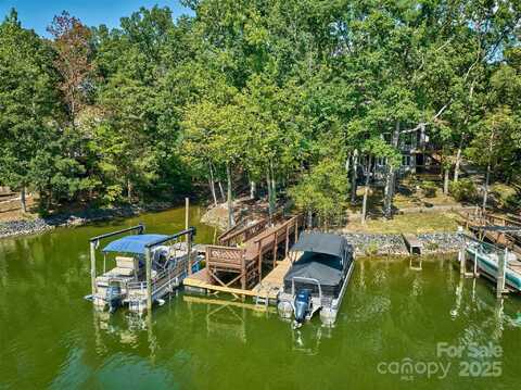 10 Weatherly Way, Lake Wylie, SC 29710