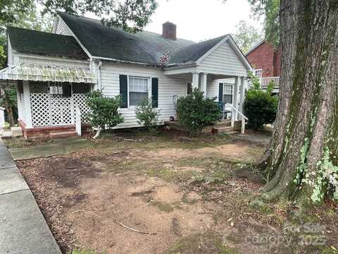 127 Cedar Drive NW, Concord, NC 28025
