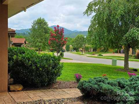 26 Ocaso Drive, Asheville, NC 28806