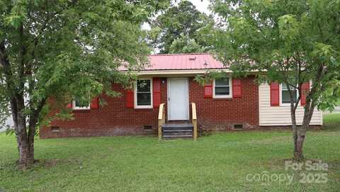 75 W Polk Street, Polkton, NC 28135