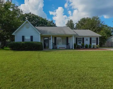 105 Periwinkle Ct, Dothan, AL 36301