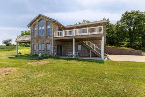 19466 Breitbach, Sherrill, IA 52073