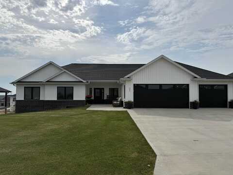 345 Wyatt, Peosta, IA 52068