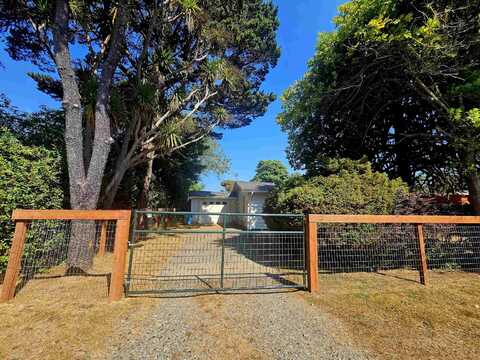 466 Kern, CRESCENT CITY, CA 95531