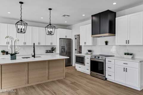 4846 E DOWNING Circle, Mesa, AZ 85205