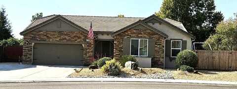 3736 Robinwood Avenue, Clovis, CA 93619