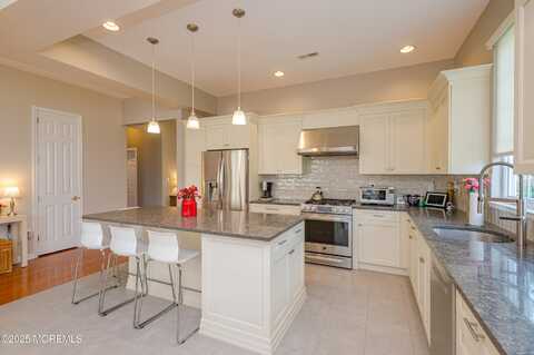 73 Turnberry Drive, Monroe, NJ 08831