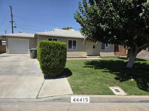 44415 11th Street West, Lancaster, CA 93534