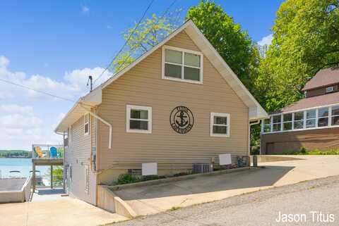 4610 Hilltop Drive, Caledonia, MI 49316