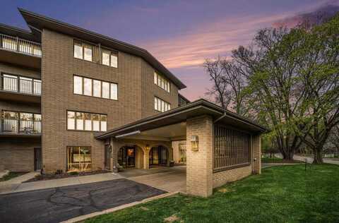 4040 Greenleaf Circle, Kalamazoo, MI 49008