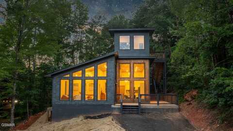 1019 View Dr, Sevierville, TN 37876