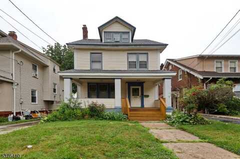 15 Albion St, Passaic, NJ 07055