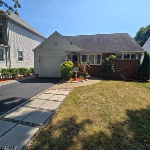 61 Hobart St, Park Village, NJ 07660