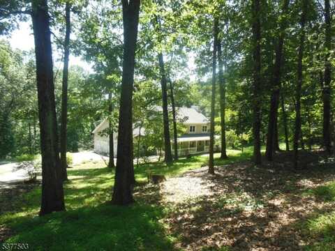 162 Cherry Tree Bend Rd, Mansfield, NJ 07865