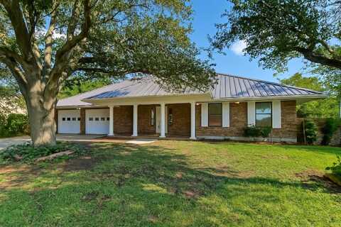 405 E Granite, Llano, TX 78643