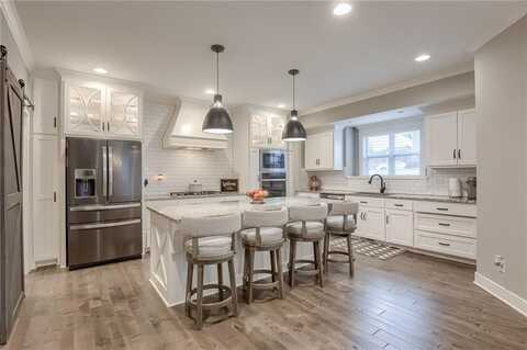 8404 NE 89th Street, Kansas City, MO 64157