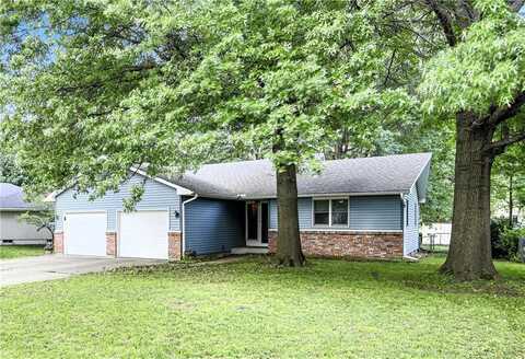 207 S Broadmoor Street, Louisburg, KS 66053