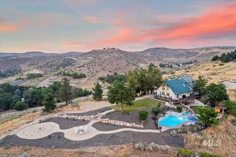 7756 N Basin Way, Boise, ID 83714