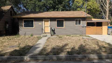 2224 2nd St S, Nampa, ID 83651