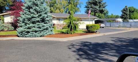 3805 Mazama Drive, Klamath Falls, OR 97603