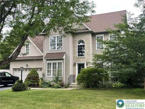 4001 Ferncroft Lane, Bethlehem, PA 18020