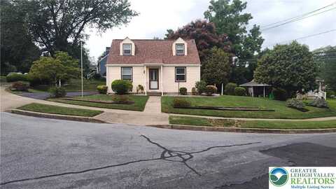 230 College Drive, Allentown, PA 18104