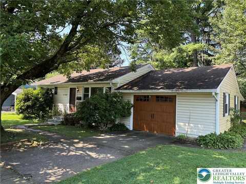 2309 Fleur Lane, Bethlehem, PA 18018
