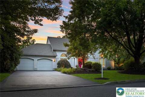 4621 Maryann Lane, Bethlehem, PA 18017