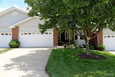 24 Faulkner Drive, Saint Charles, MO 63303