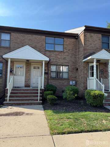 702 Sharon Garden Court, Woodbridge, NJ 07095