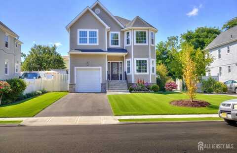 95 S FULTON Street, Woodbridge, NJ 07095