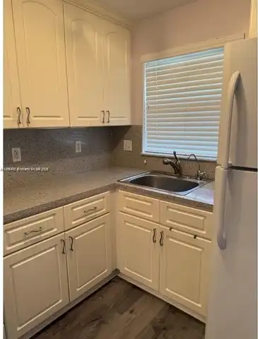 8920 Sunrise Lakes, Sunrise, FL 33322