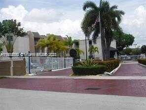 7747 SW 86th St, Miami, FL 33143