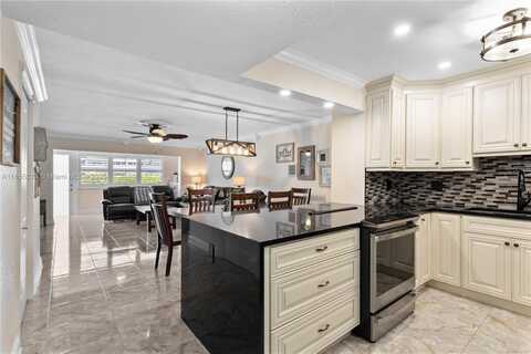329 SE 3rd St, Hallandale Beach, FL 33009