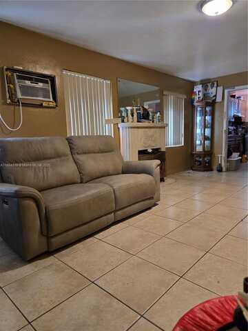 1065 NW 50th St, Miami, FL 33127