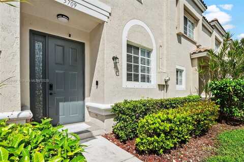 5709 NW 48th Ave, Coconut Creek, FL 33073