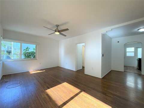 955 Bay Dr, Miami Beach, FL 33141
