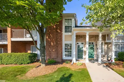 56743 Scotland, Shelby, MI 48316