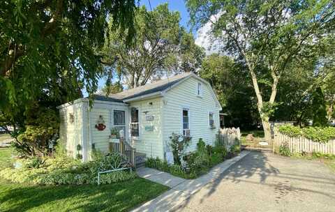 23240 Eureka, Warren, MI 48091