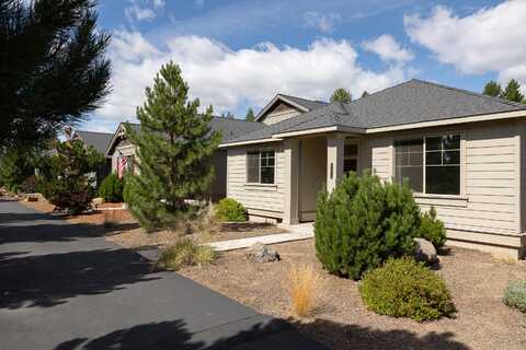 51844 Hollinshead Place, La Pine, OR 97739