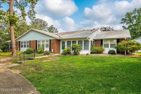1052b Shetland Drive, Lakewood, NJ 08701