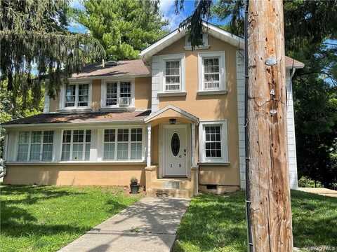 18 Reservoir Road, Highland, NY 12528