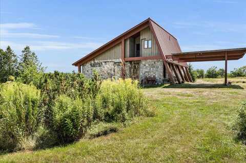 127 Johnson Point Road, Penobscot, ME 04476