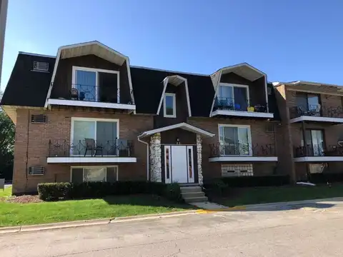49 W 66th Street, Westmont, IL 60559