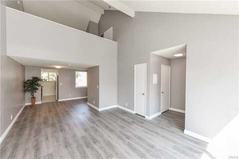 631 N Bristol Street, Santa Ana, CA 92703