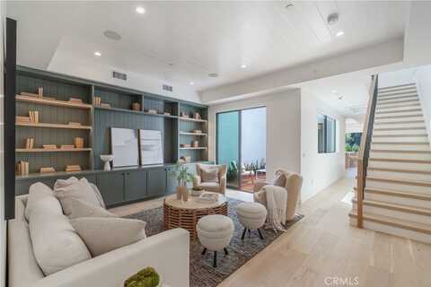 11825 Tennessee Avenue, Los Angeles, CA 90064