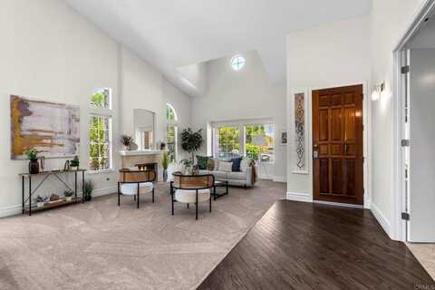 1337 Oak View Way, Escondido, CA 92029