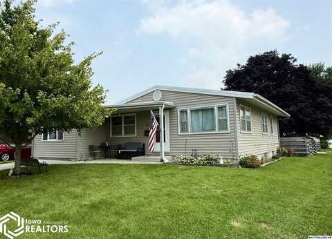 1519 N Adams Avenue, Mason City, IA 50401