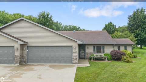 1697 10 Street SW, Mason City, IA 50401